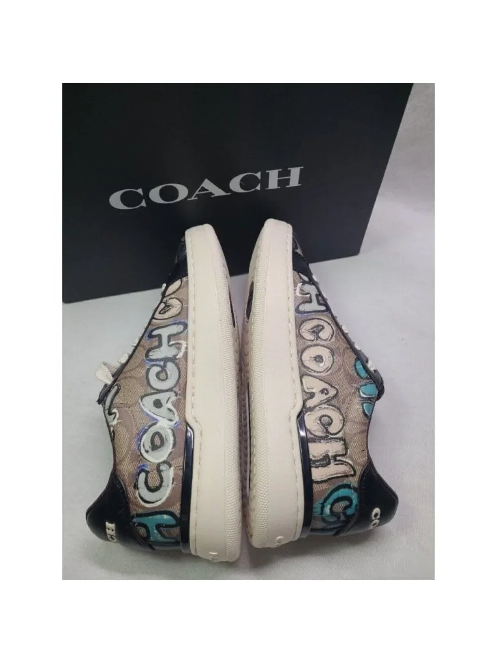 Coach nwt mint
